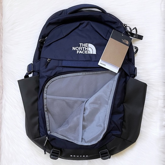 The North Face Router 40 Liter Backpack - Picture 4 of 9